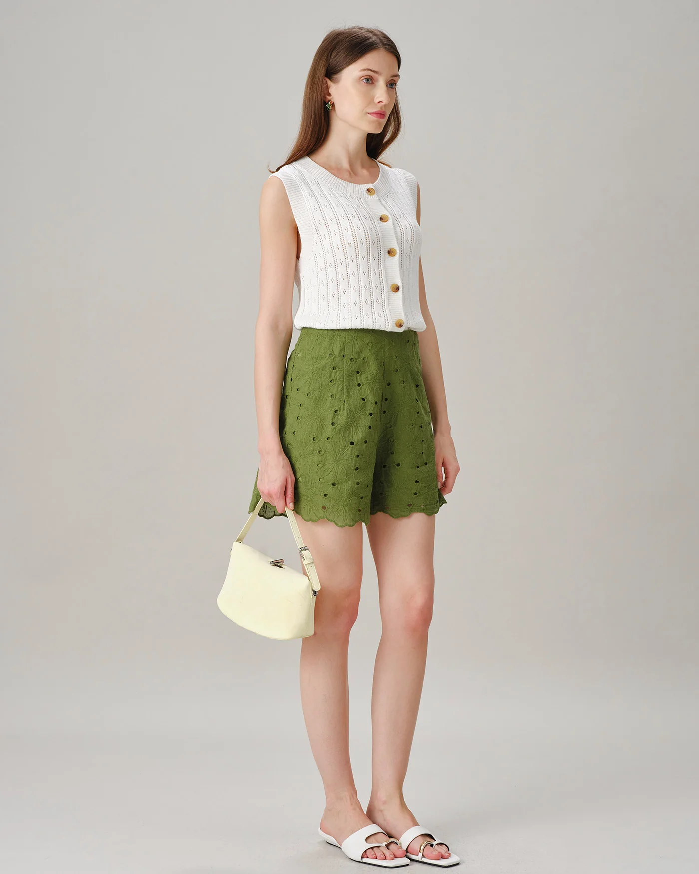 Green Cut Out Embroidery Pockets Shorts - Image 4