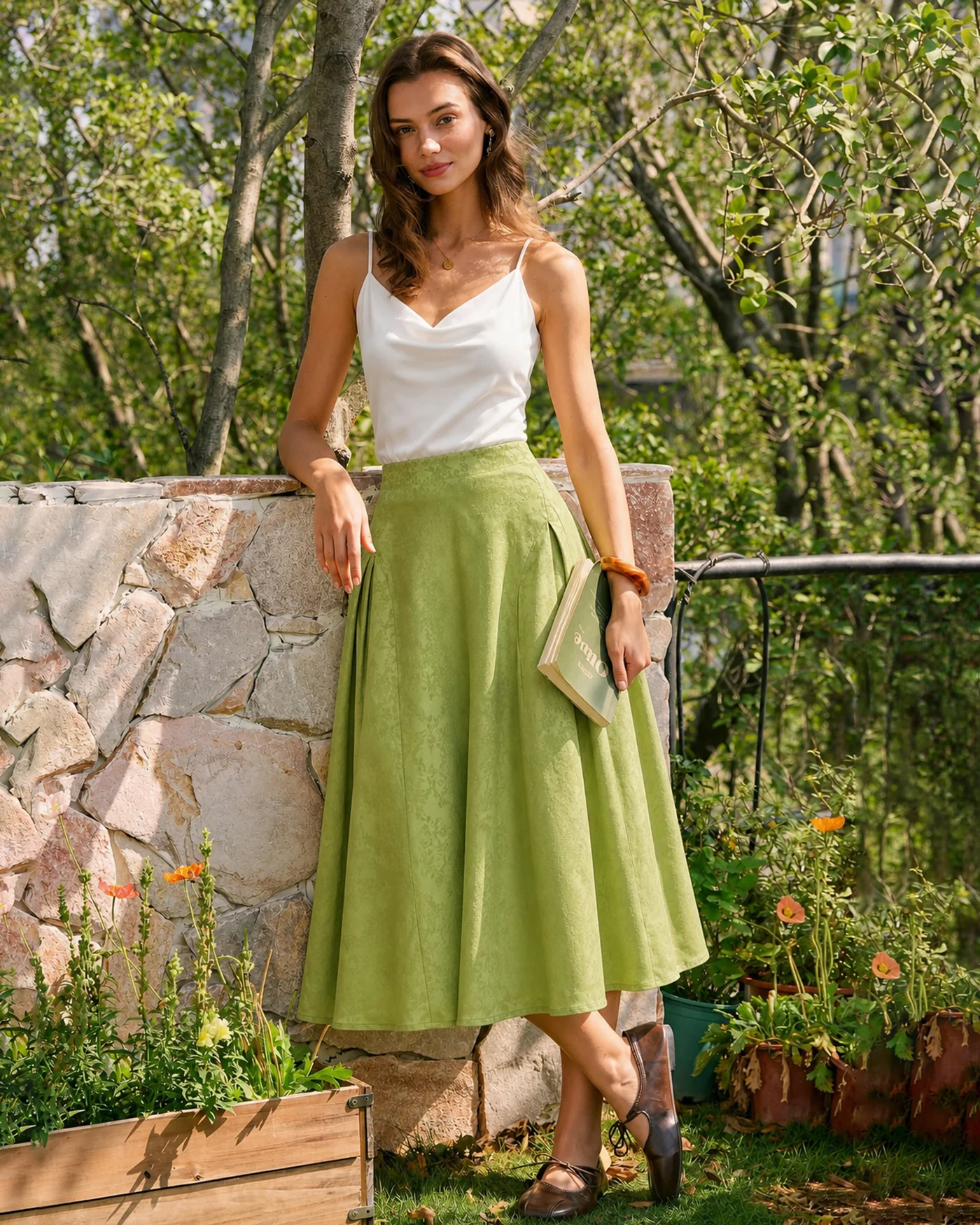 Green Jacquard Ruched Satin Midi Skirt - Image 3