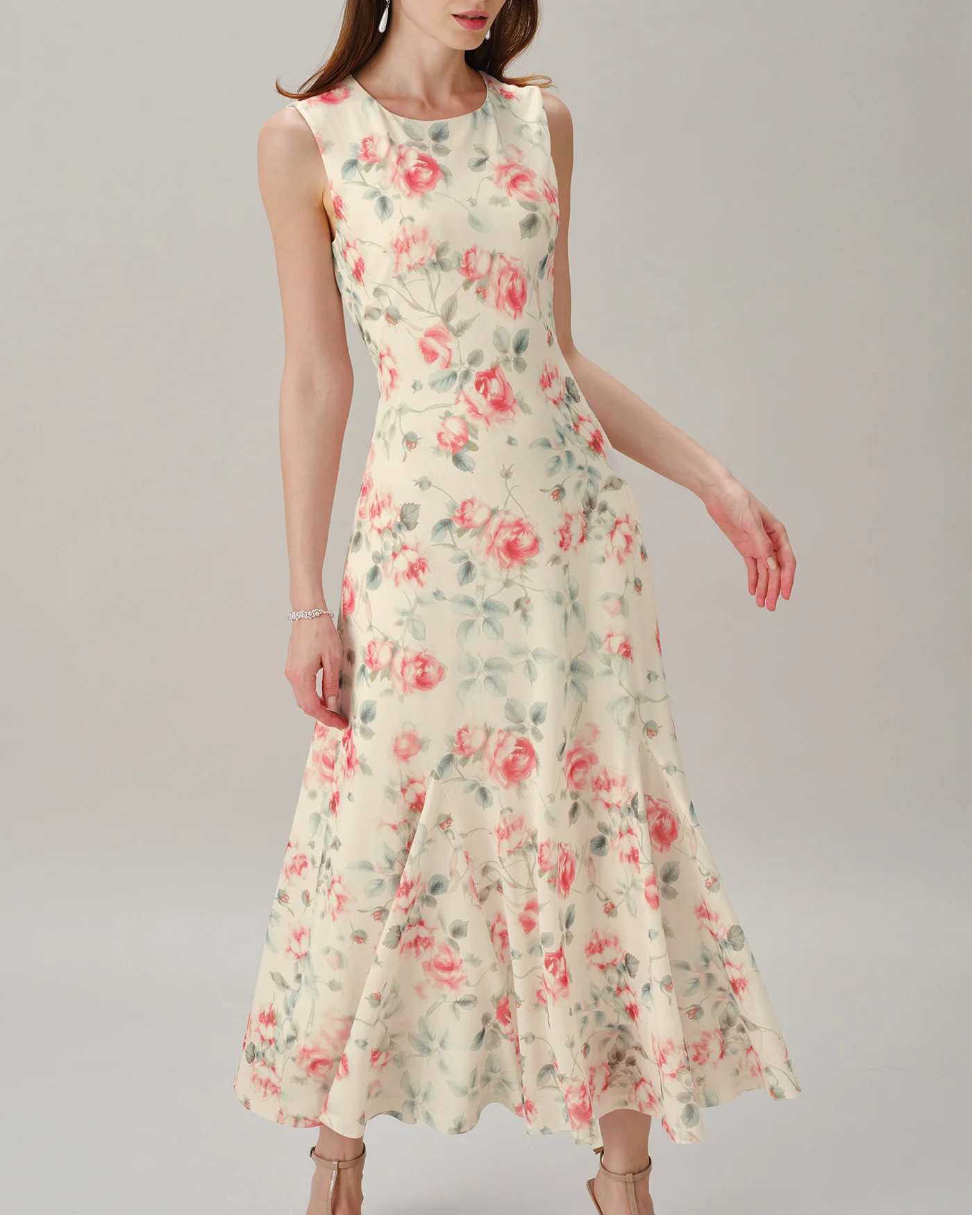 Pink Round Neck Sleeveless Floral Maxi Dress - Image 4