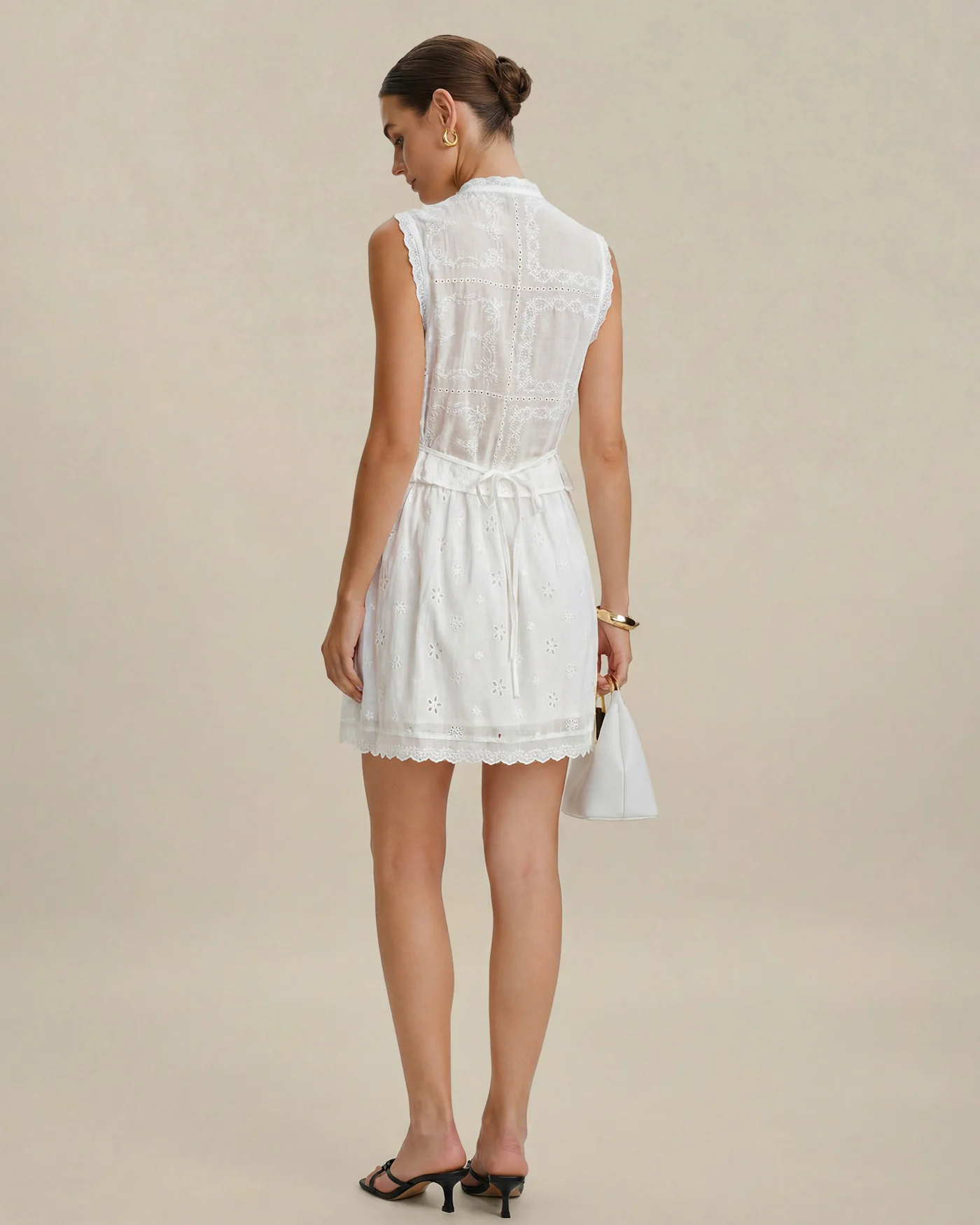 White Elastic Waist Embroidery Mini Skirt - Image 7
