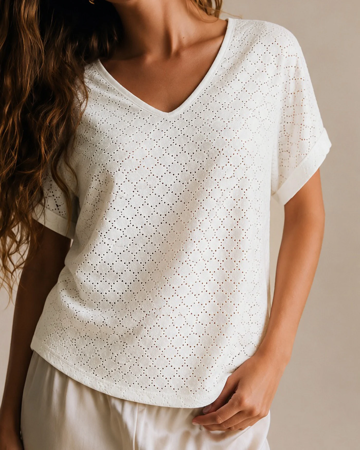 White V Neck Cut Out Textured Tee - Image 3
